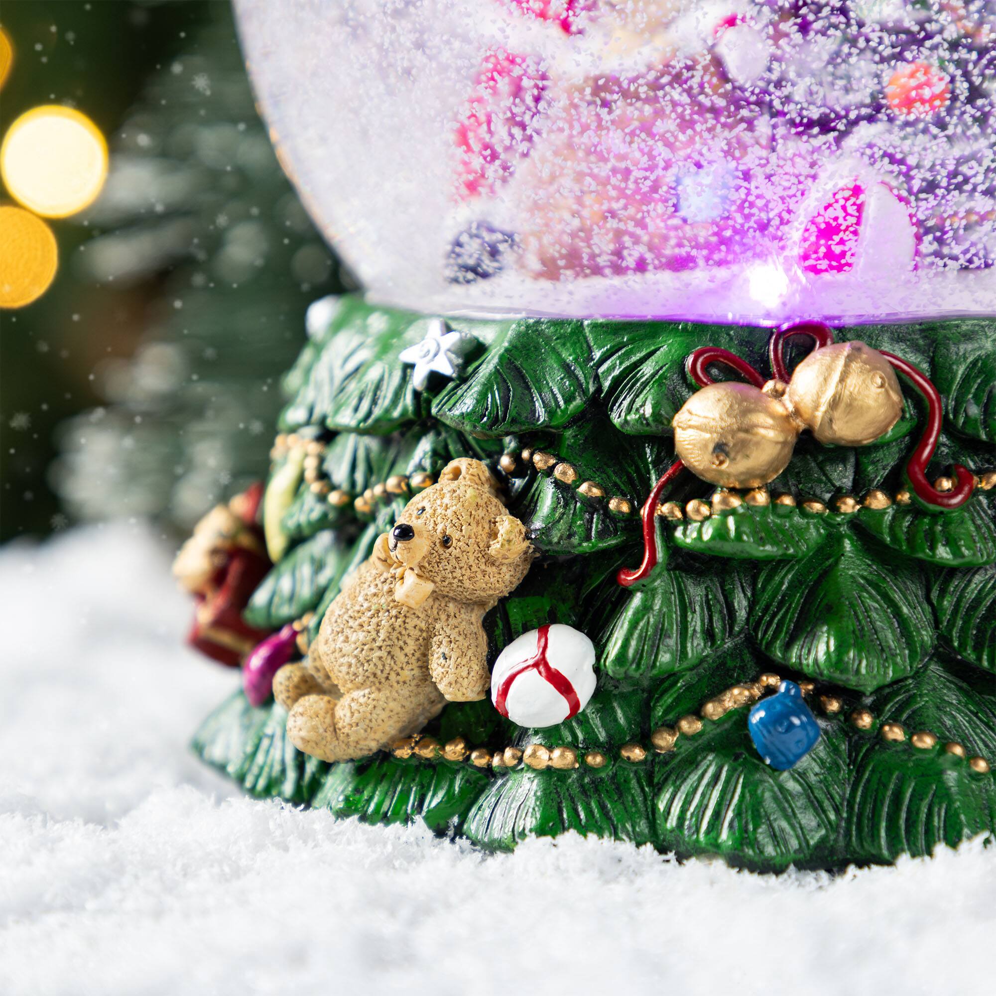 Glitzhome® 150mm Christmas Resin Lighted Musical Snowflakes Santa Waterglobe